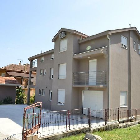 Apartmani Stefanija Tivat Exteriér fotografie