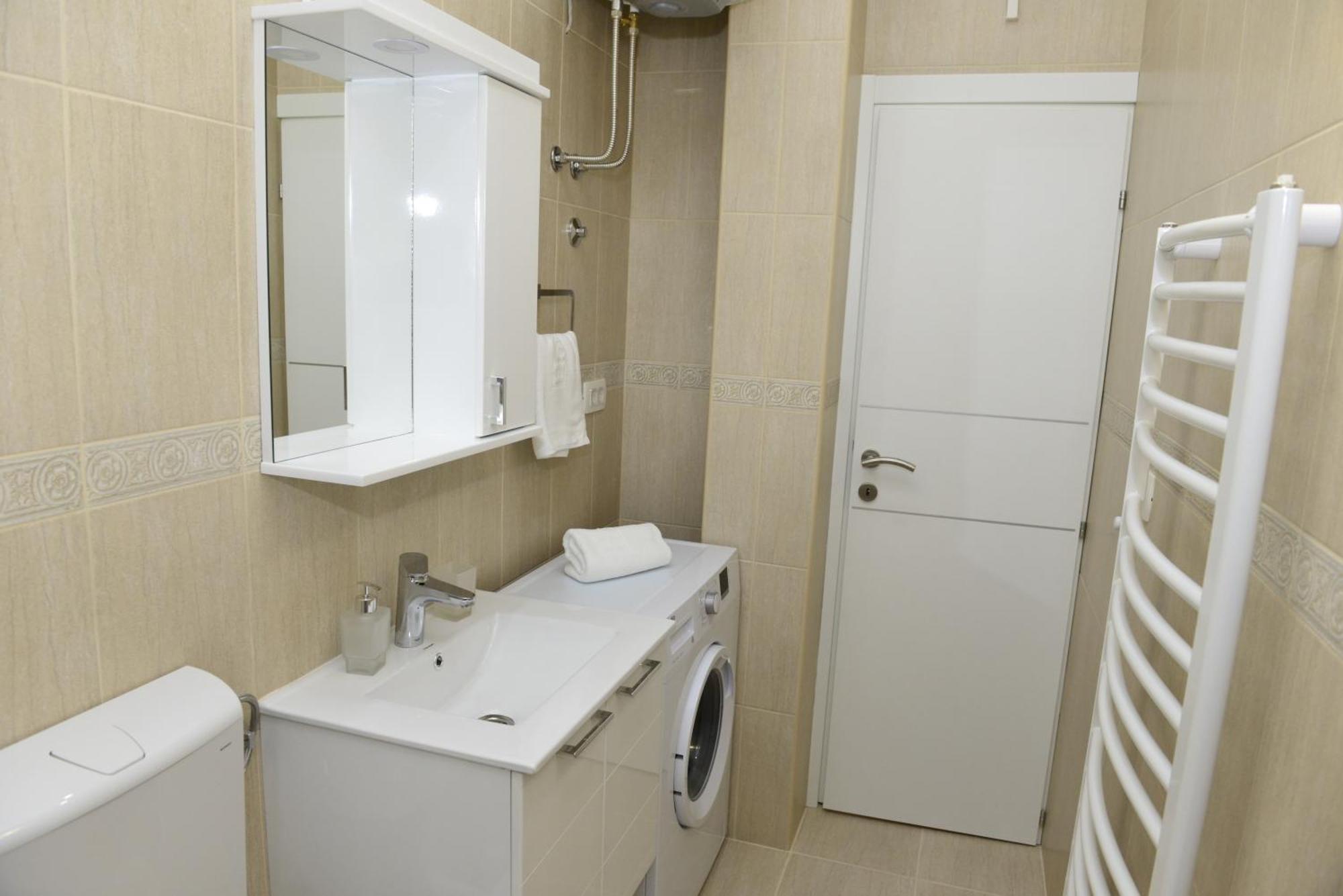 Apartmani Stefanija Tivat Exteriér fotografie