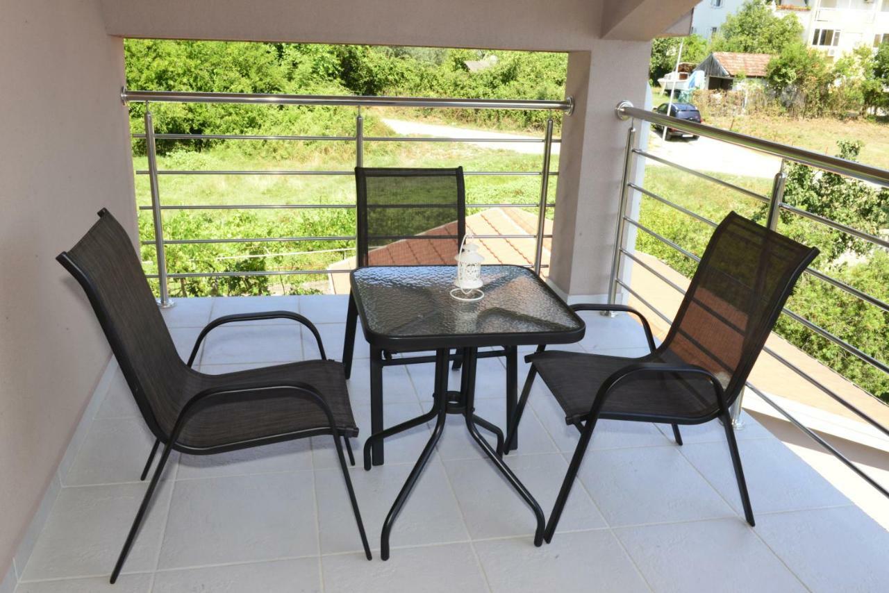 Apartmani Stefanija Tivat Exteriér fotografie
