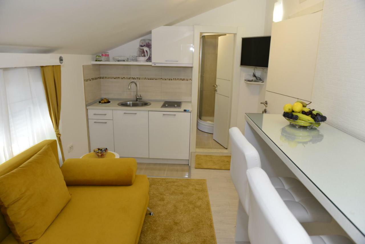 Apartmani Stefanija Tivat Exteriér fotografie